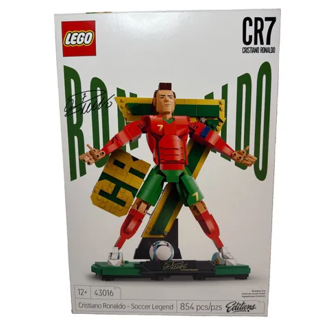 LEGO Cristiano Ronaldo CR7 Soccer Legend Set 43016 – 854 PCS Brand New Sealed