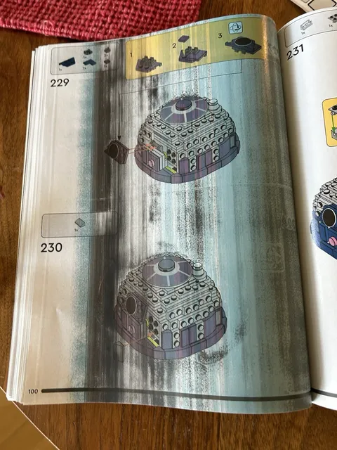 Rare LEGO Instruction Manual Factory Misprint / Ink Error R2-D2 Set
