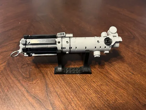 LEGO Star Wars: Luke’s Lightsaber 40483. NO BOX, NO INSTRUCTIONS 99% Complete