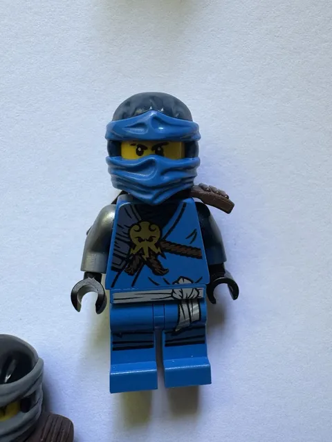 LEGO ninjago jay honor robe minifigure