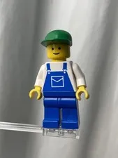 LEGO Minifigure ovr016 Male with Blue Overalls 1999 Green Cap 4288 Large Bucket 