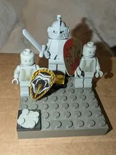 LEGO Gryffindor Knight Statue 4709 Hogwarts Castle Harry Potter Minifigure hp015