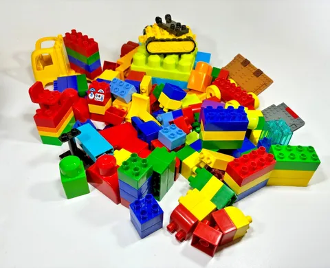 LEGO Lot 125 Pieces Parts Bricks Blocks Huge Bulk Assorted Legos Weighing 3.5lbs