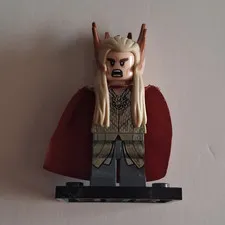 LEGO The Hobbit Elf Minifigure w/ Crown Headpiece, Tan Hair & Red Cape. NO ARMS