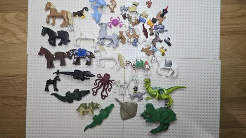 LEGO Animals Bulk Lot Vintage Horses, Rare Phoenix, Batman Dog Ace, Dinosaurs