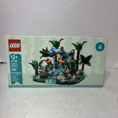 LEGO 40782 Tropical Rainforest Diorama- Limited Edition Brand New in Box GWP 12+