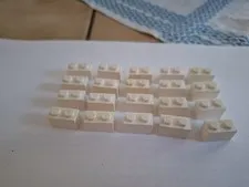 No 277.  20x Legobasic 3004. 1x2. white 
