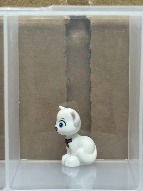 LEGO Parts - White Cat, Sitting (Disney Marcel) - No 11602pb12 - QTY 1