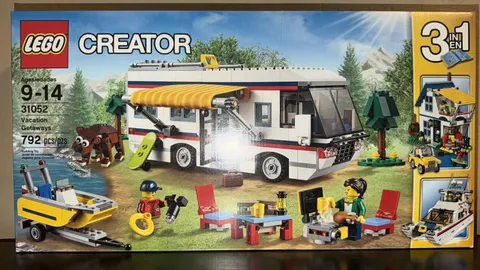LEGO CREATOR: Vacation Getaways (31052) RV/Motorhome or Yacht or House - SEALED!