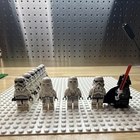 LEGO Star Wars Minifigure Lot Stormtroopers & Darth Vader Figures