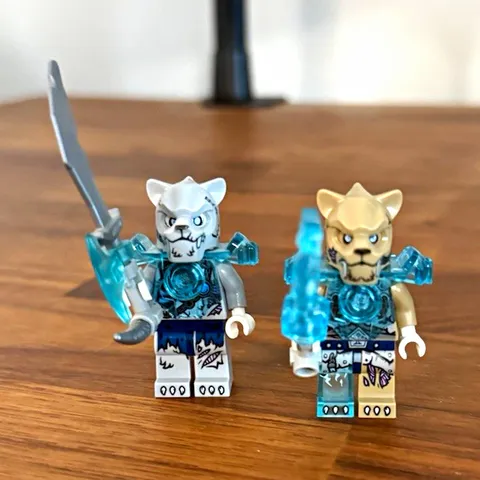 LEGO LEGENDS OF CHIMA MINIFIGURES