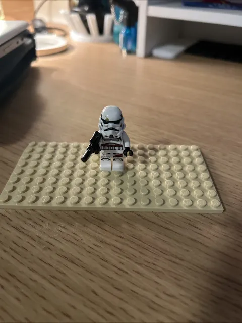 LEGO Star Wars Night Trooper minifigure