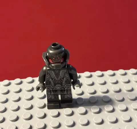 LEGO Ultron Prime Minifigure - 76031 MARVEL Avengers - Hulk Buster Smash