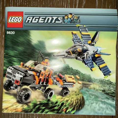 Pre Owned Lego 8630 Agents Gold Hunt With Manual, No Box. Incomplete