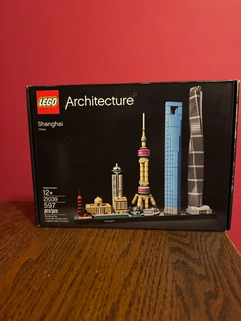 LEGO ARCHITECTURE: Shanghai (21039) Factory Sealed