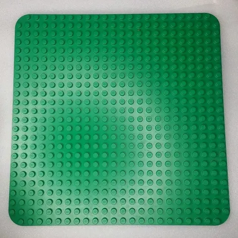 LEGO DUPLO Base Plate Large 15"x15" Green 24x24 Pegs