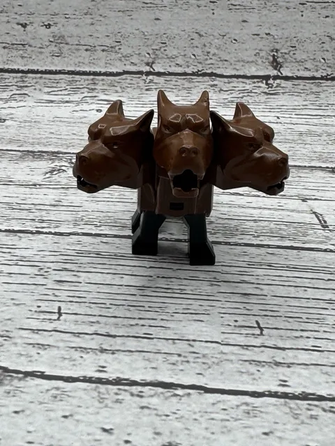 2001 Lego Harry Potter Set 4706 - Fluffy The Three-Headed Dog Figure