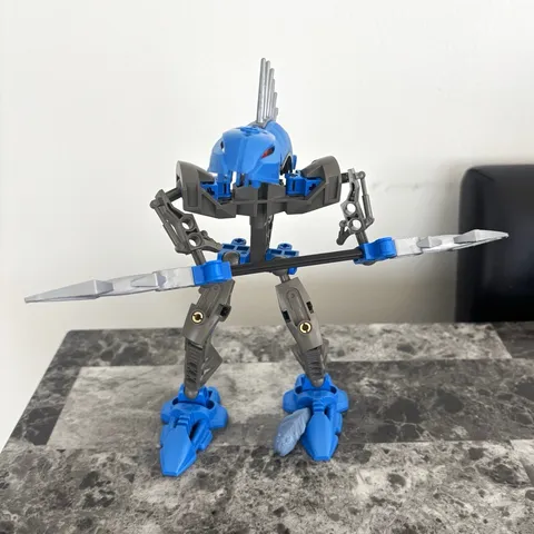 LEGO BIONICLE Rahkshi Guurahk 8590 Complete Set w/ Canister & Manual
