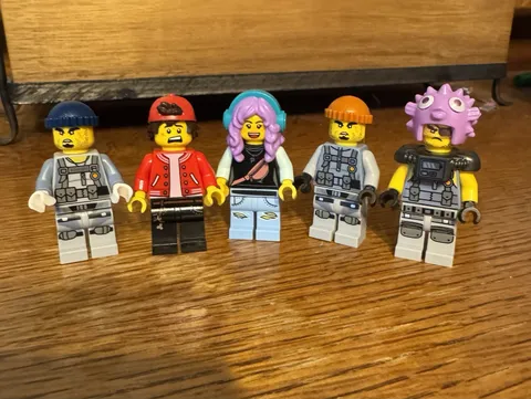 LEGO Minifigures Lot Of 5- Ninjago And Hidden Side