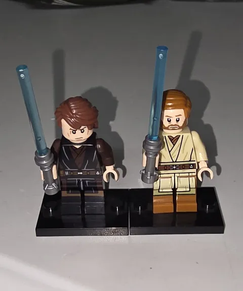 Lego Star Wars Anakin Skywalker & Obi-Wan Minifigure With Stands Custom (L)