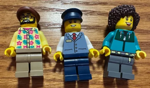 3 LEGO City 60407 Double Decker Sightseeing Bus minifigures