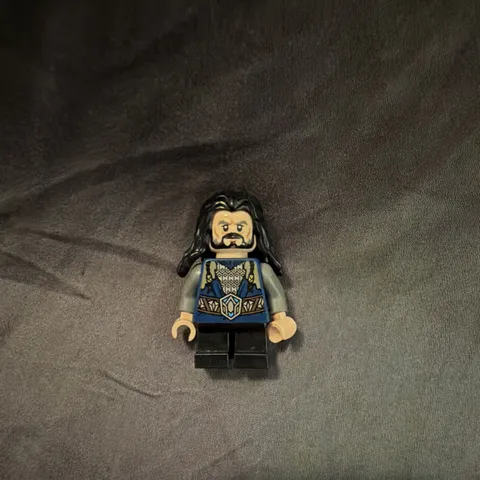 LEGO The Hobbit Thorin Oakenshield 79002 *AMAZING CONDITION*