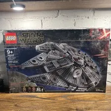 LEGO Star Wars: Millennium Falcon (75257) Brand New Sealed Box Set damaged box