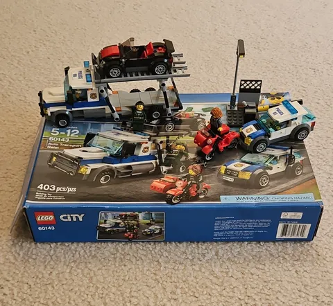 LEGO City 60143 Auto Transport Heist Police 403 pcs Complete Set w/ Box Manuals