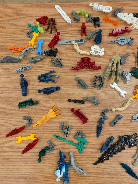 Bionicle Piece Lot Over 200 Plus A Car And Random Piece Bag