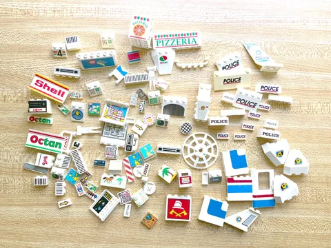 Vintage LEGO White Bulk Lot 1lb 14oz Includes LEGO's, Printed LEGO's, & Technic