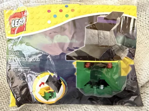 LEGO Halloween 40032 Witch Head Polybag Set New Sealed