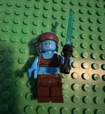 LEGO Star Wars Aayla Secura Minifigure w/ Blue Lightsaber Age 5+