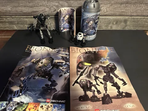 LEGO BIONICLE: Onua (8532) CIB  Whenua (8545) Figure & Poster