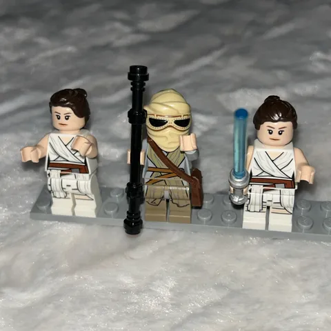 Lot Of 3 LEGO Star Wars Rey Minifigure White Robe Jedi SW1054 Sw0677