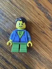 LEGOLAND PARK BOY IN BLUE JACKET MINIFIGURE WITH FREE SHIPPING