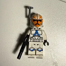 LEGO Clone Trooper Minifigure Helmet Orange Markings Black Blaster Stand