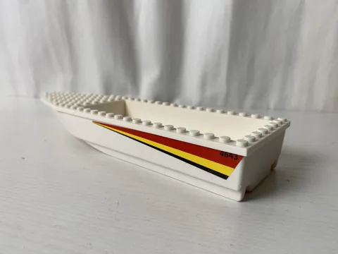 Lego City 2011 White Power Boat Transporter 92710c02 Hull Unitary 28x8 4643 Rare