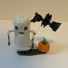 LEGO Halloween Barn GWP 40772