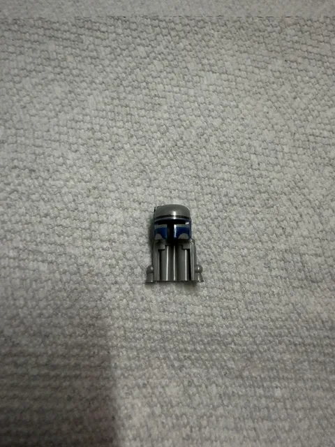 LEGO Star Wars Metallic Silver Mandalorian Jango Fett Helmet Minifigure Piece