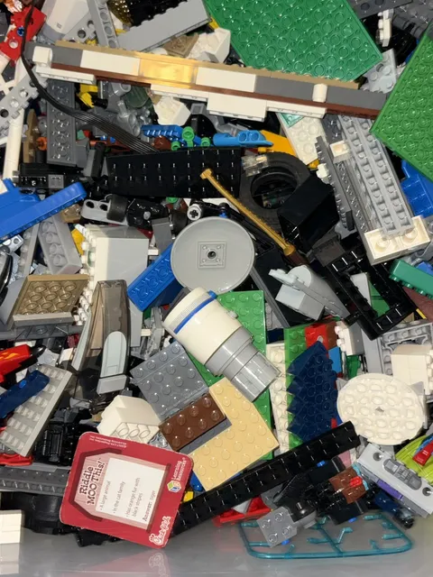 Mixed Lego 1lb lot bulk pieces Star Wars assorted pieces