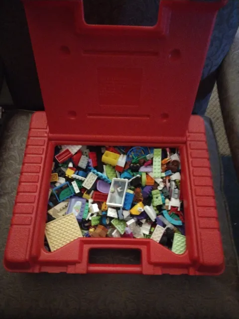 VINTAGE 1985 LEGO HARD CARRYING CASE STORAGE & LEGOS! BUILD SET BOYS GIRLS KIDS