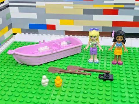 LEGO Friends Stephanie And Kate With Boat Set 
