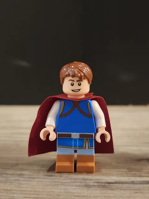 LEGO Prince Florian Minifigure Snow White Prince Disney 43222 43242 NEW dis135