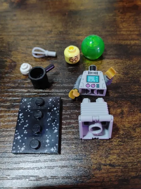 LEGO Series 26 Minifigure Robot Butler