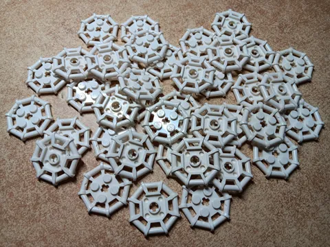 LEGO BULK LOT OF 38 WHITE MODIFIED PLATE OCTAGONAL BAR FRAME 2X2