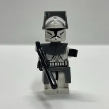 LEGO Star Wars - Clone Trooper, Dark Gray Visor, Pauldron & Kama - Mini Figure