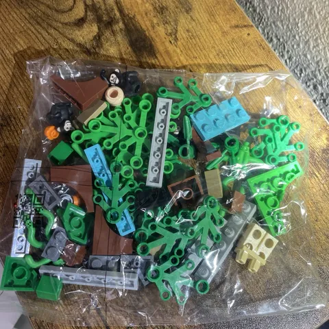 LEGO 40530 Jane Goodall Tribute Partial Set 3 Chimps Parts Lot