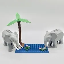 NEW LEGO Elephant Herd - Wildlife  Animal (Read Description)
