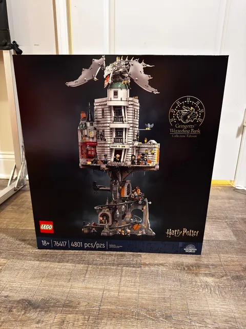 LEGO Harry Potter Gringotts Wizarding Bank Collectors' Edition (76417) NEW