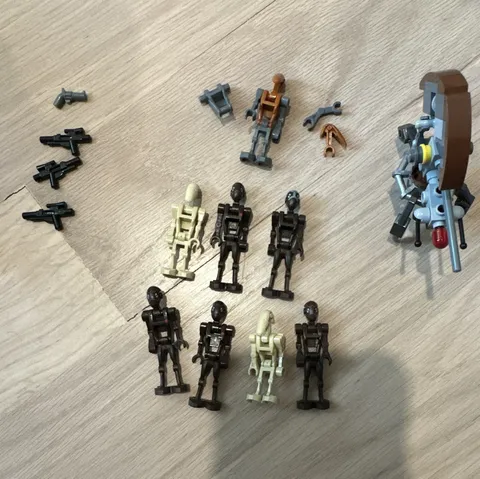LEGO Star Wars Battle Droid, commando droid, super battle droid lot w weapons